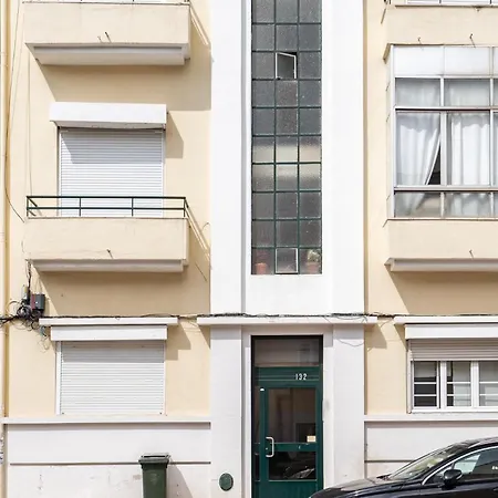 Akicity Sete Rios Iris Apartment